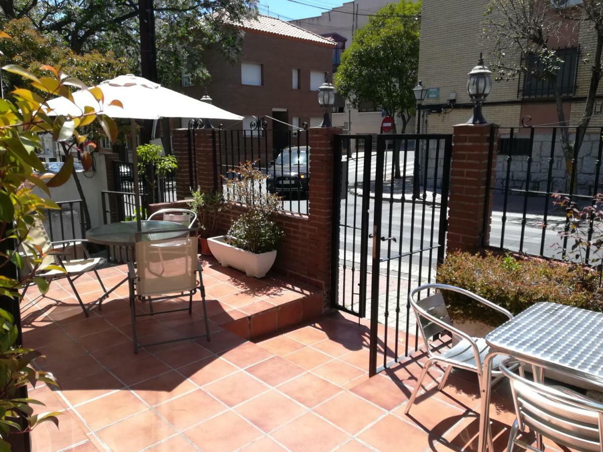 Hostal Brunete Extérieur photo