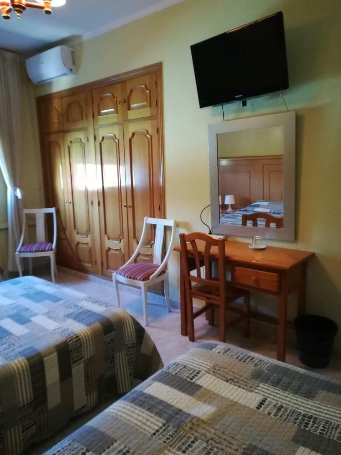 Hostal Brunete Extérieur photo